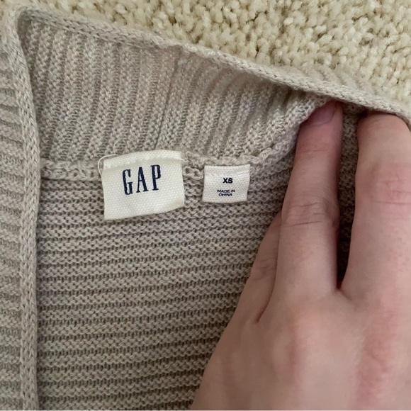 (4) Cardigan Bundle - Picture 5 of 12